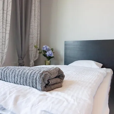 Apartamento Luka Studio Aircondition + Free Parking