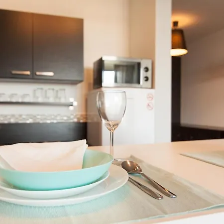 Luka Studio Aircondition + Free Parking Apartamento Bratislava