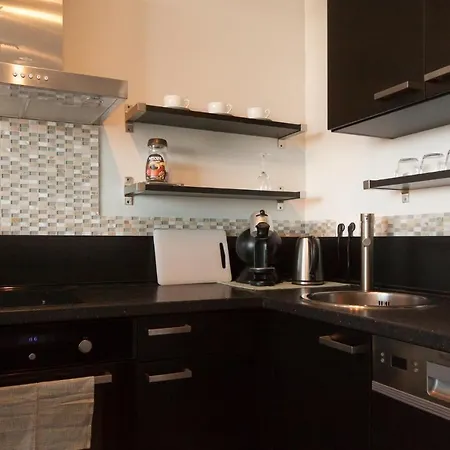 Luka Studio Aircondition + Free Parking Apartamento